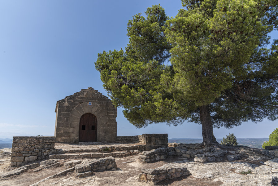 Teruel - Calaceite 29 - Despoblado Ibérico de San Antonio - ermita de San Antonio Abad.jpg